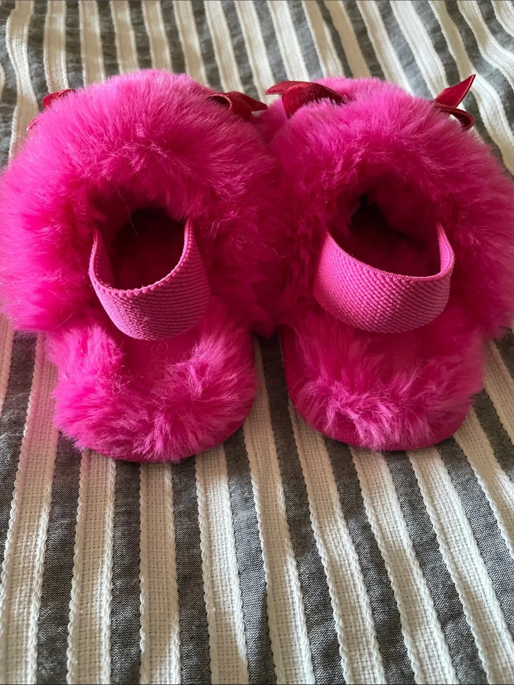 Cat & Jack Bright Pink Fuzzy Pom Slippers
